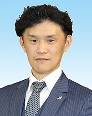 菅 拓摩 先生